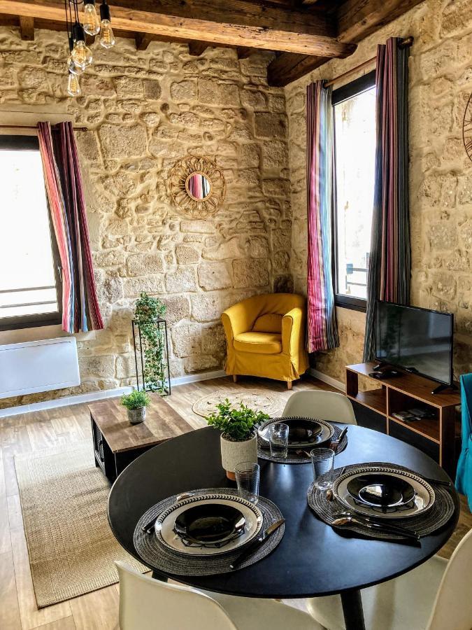 Immeuble 3 Apparts Centre Historique St Gilles Maisoncarreeconciergerie Saint-Gilles  Exterior photo